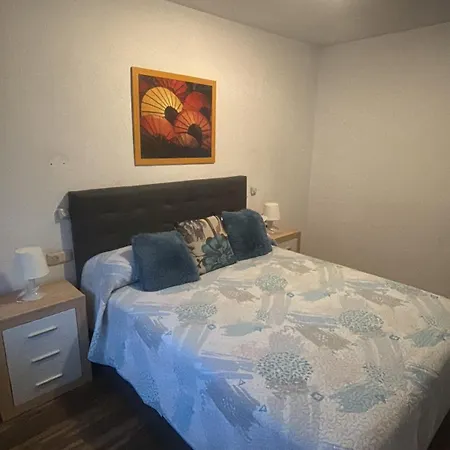 En Piso Compartido En * バレンシア