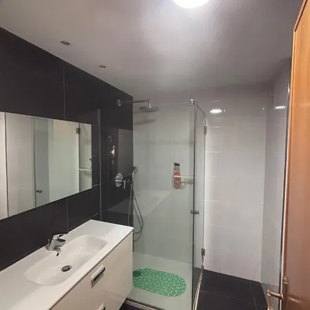 En Piso Compartido En Appartamento